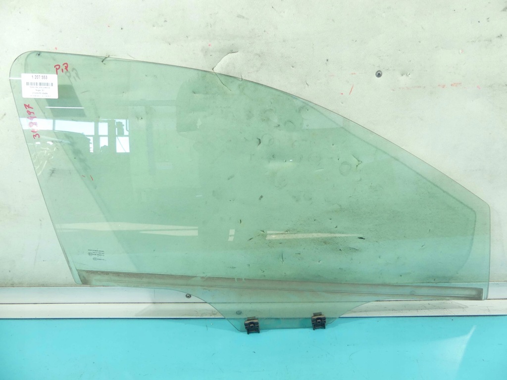 фото №1, Стекло дверь перед правая peugeot 301 14r