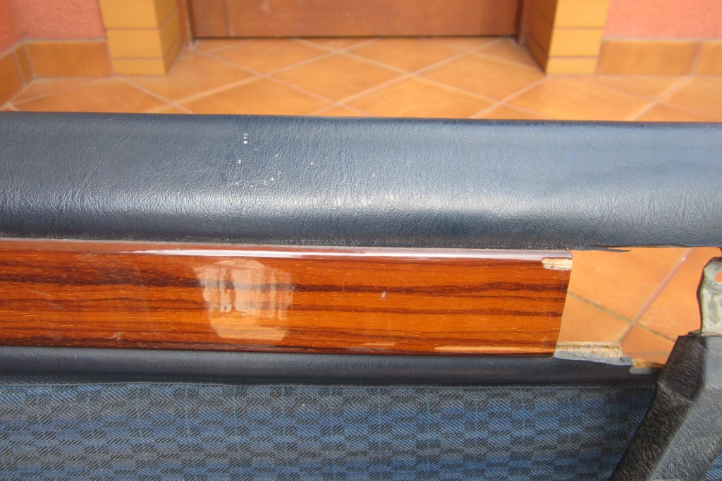 Mercedes w124 124e 124 e карка дверь правый  левое  задняя обивка niebieska в Украине