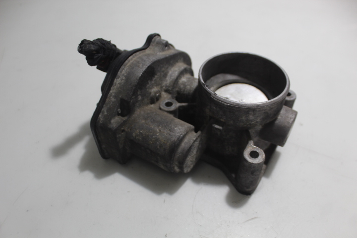 фото №1, Дроссельная заслонка volvo s40 ii 1.8