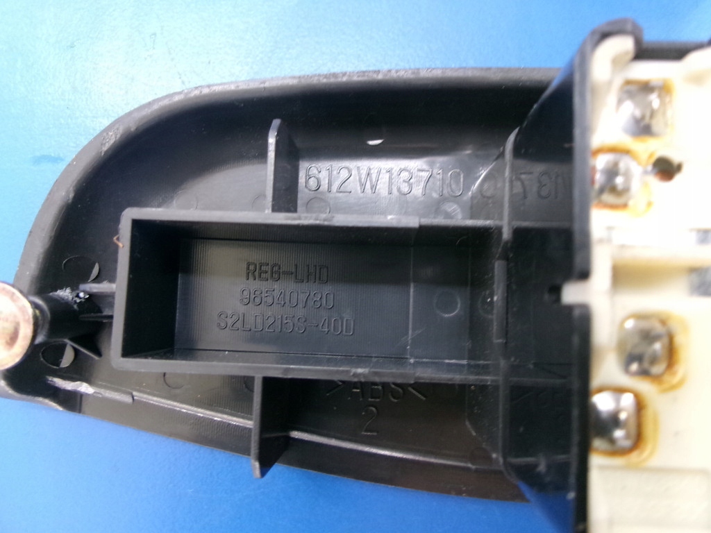 фото №5, Chevrolet kalos t200 панель кнопки выключатели окон передних