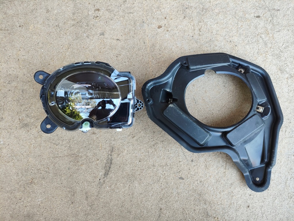 фото №1, Seat cupra formentor противотуманная фара led левый левая сторона