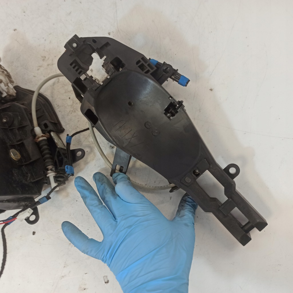 фото №13, Bmw x4 f26 замок дверь подсветка ручка левый перед 7318411 7473683