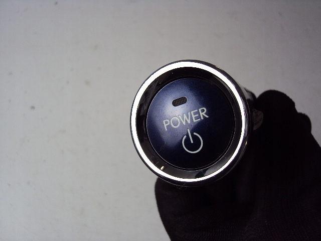 фото №2, Панель кнопка power mazda rx-3 08-15