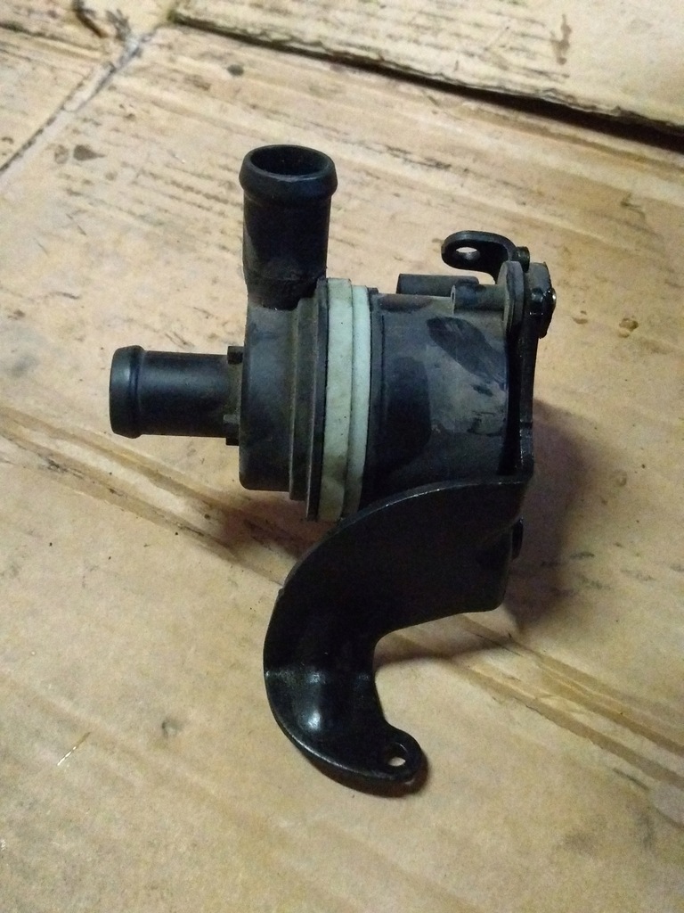 фото №5, Насос wody - 1.4 tsi - 06h121079k