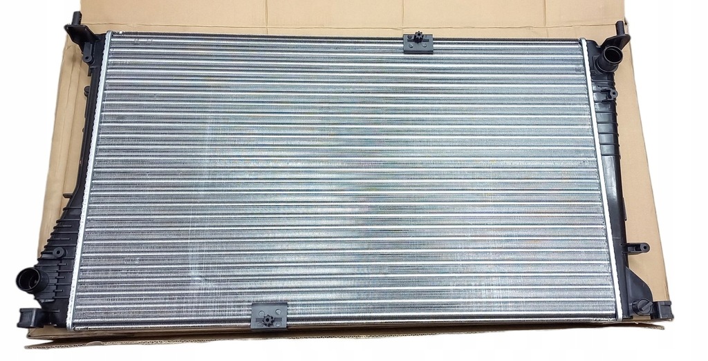 фото №1, Радиатор wody nissan primastar opel vivaro renault trafic ii 2.0 2.5