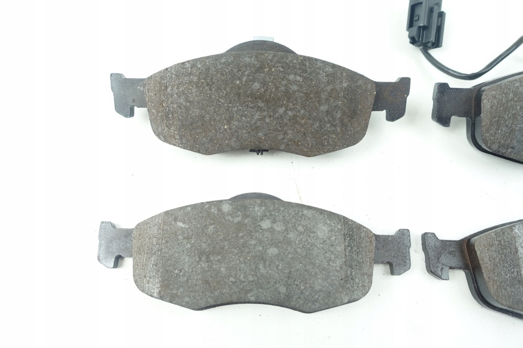 Тормозные колодки тормозные trw gdb1108 Киев