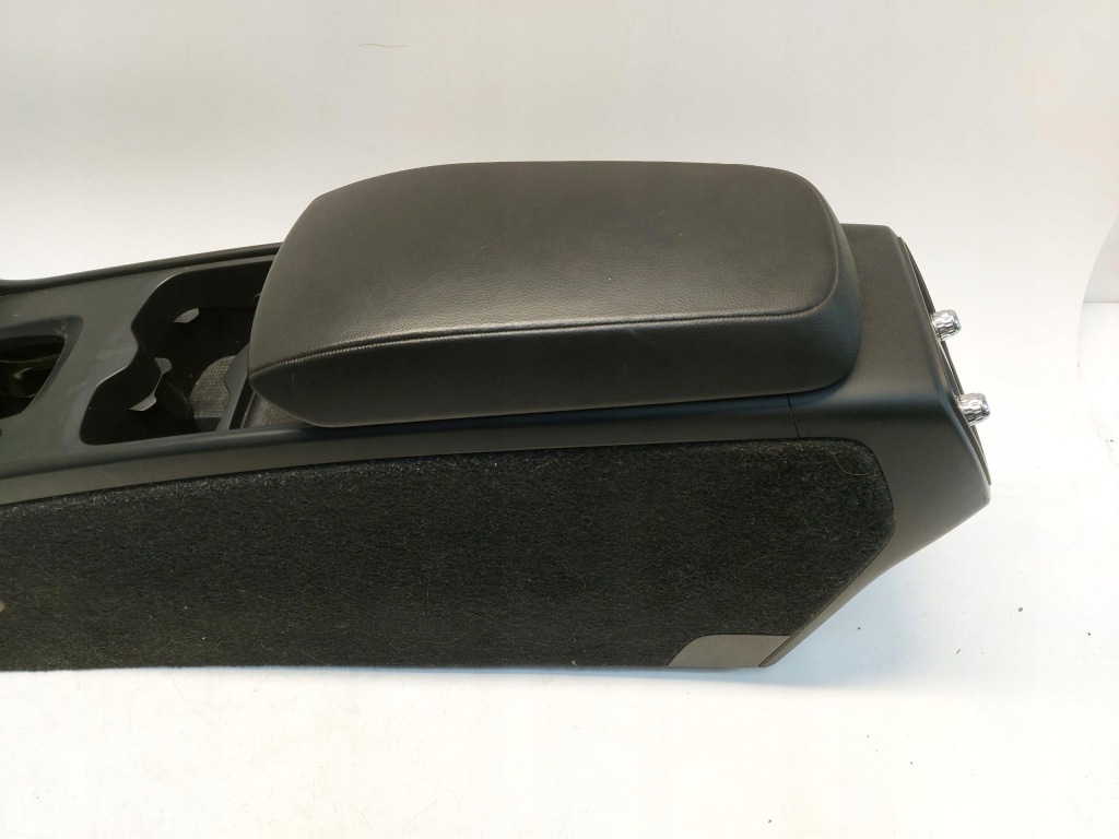 Volvo xc40 d4 тунель підлокітник середній оригінал Київ