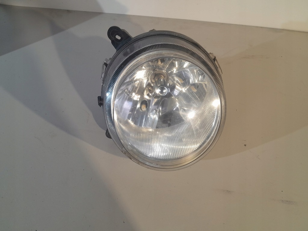 фото №1, Лампа правая передняя перед jeep cheroke liberty