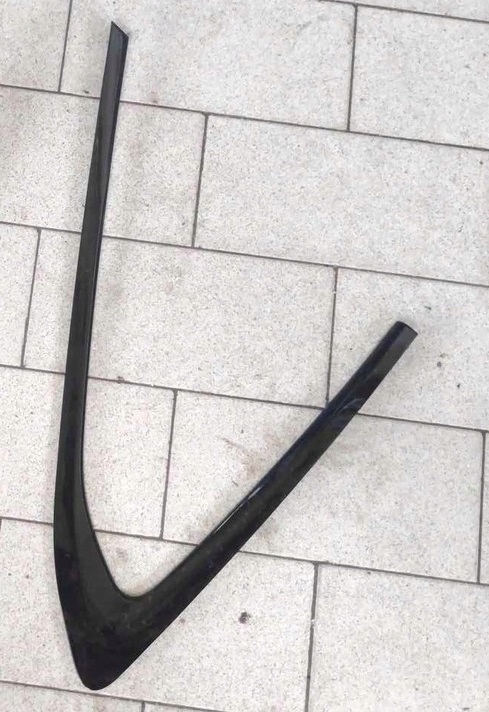 фото №1, Молдинг скло права dekor cupra formentor