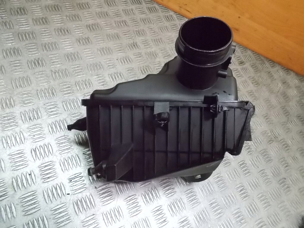 фото №4, Корпус фильтра воздуха renault koleos 2.0 dci 4x4 1026323s01