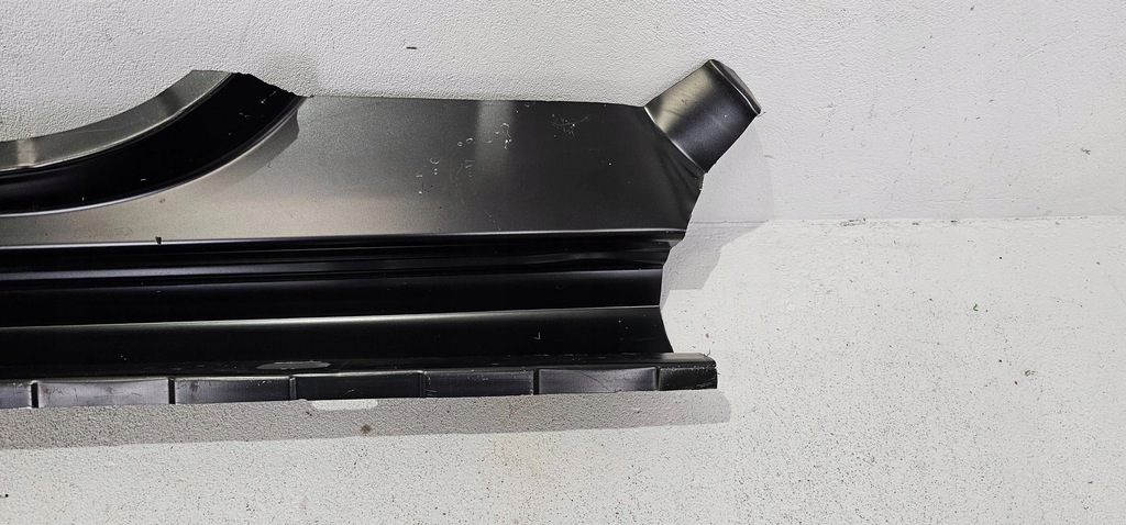 фото №8, Поріг обшивка перед сторона права skoda scala 657809602d