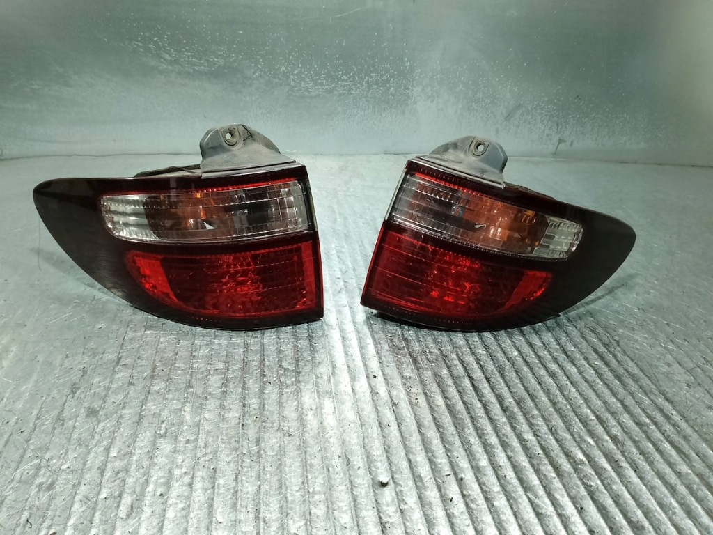 фото №1, Лампы задняя комплект toyota previa ii 00-05 28-142
