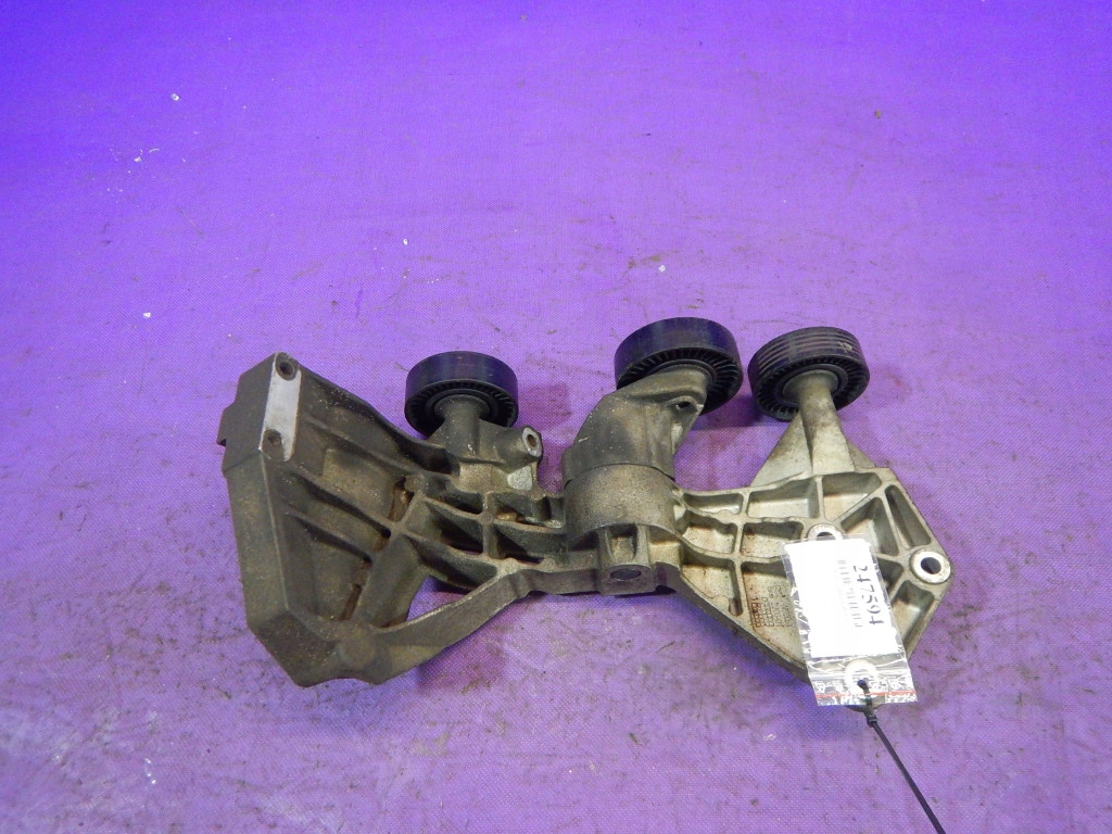 Купити Mercedes a-klasa w168 97-01 1.4 82km кронштейн генератора