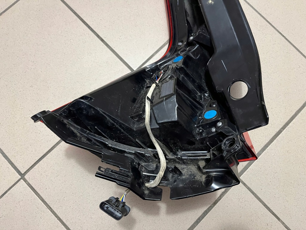 фото №14, Volvo v60 v-60 ii 2 18- led лампа задня задня права