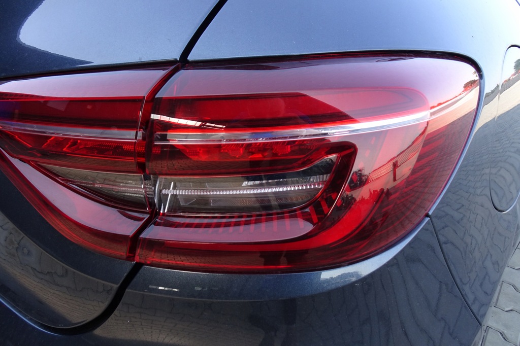 фото №1, Renault clio v лампа задняя задняя правая led оригинал