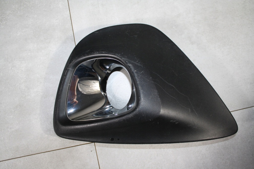 фото №1, Renault оригінальний номер 261a20443r решітка бампера передня p