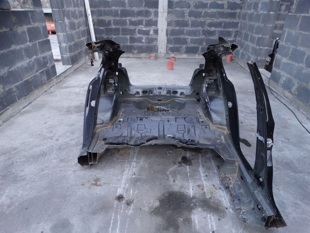 фото №8, Крила лівий+ правий pas піддон renault laguna iii hb