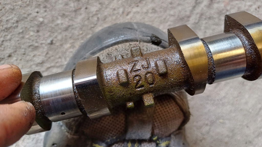 фото №5, Mazda 2 de 07-14 1.3 b вал розподільного валу випускний