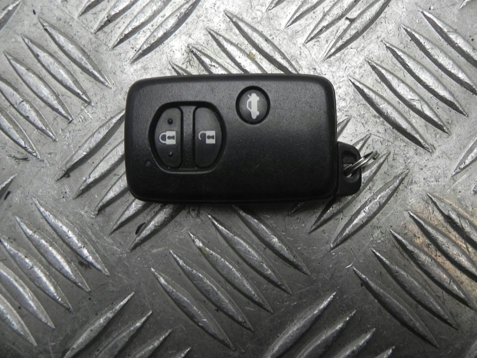 фото №1, Ключ toyota prius 2010 mr39832008