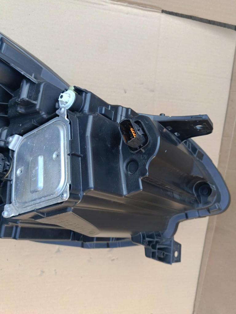 фото №11, Лампа перед передня ліва full led renault captur ii 260608054r