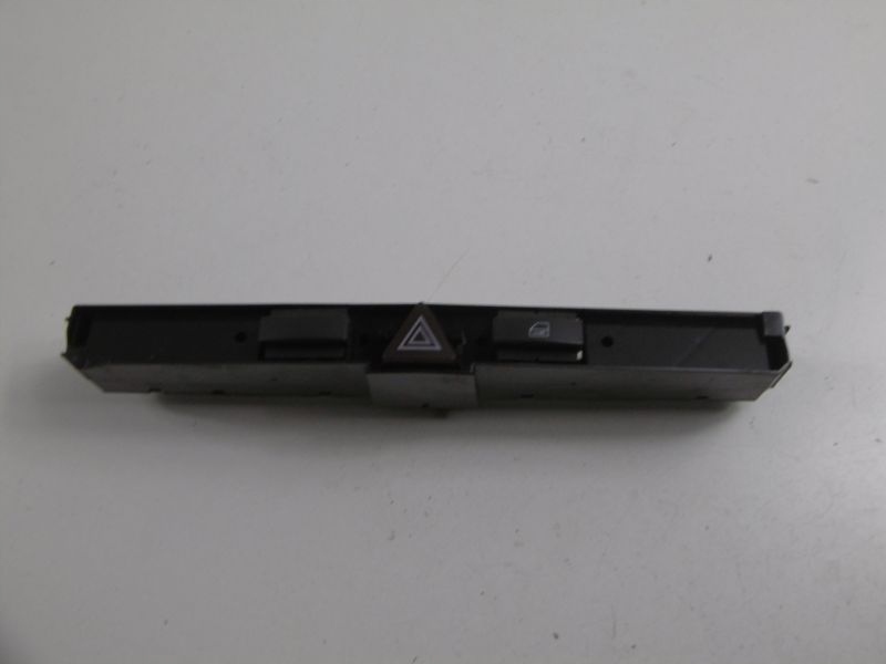 фото №11, Opel astra 3 iii h выключатель света аварийных 13100105 xf gm