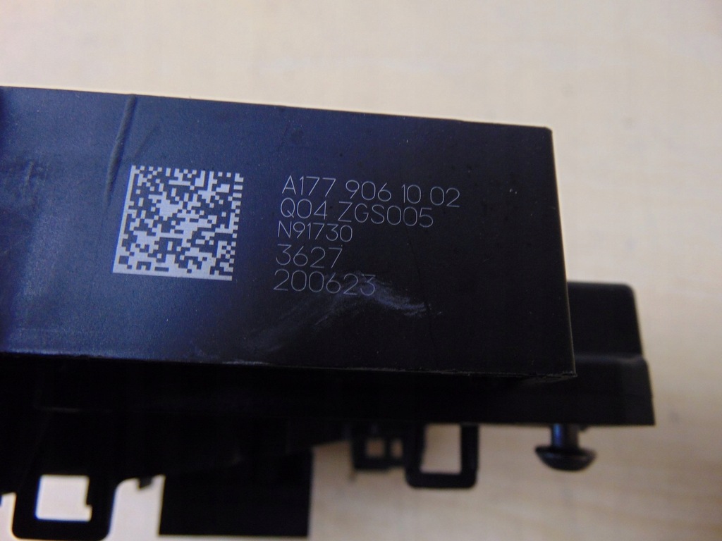 фото №15, Коробка предохранителей pusta nowa mercedes w177