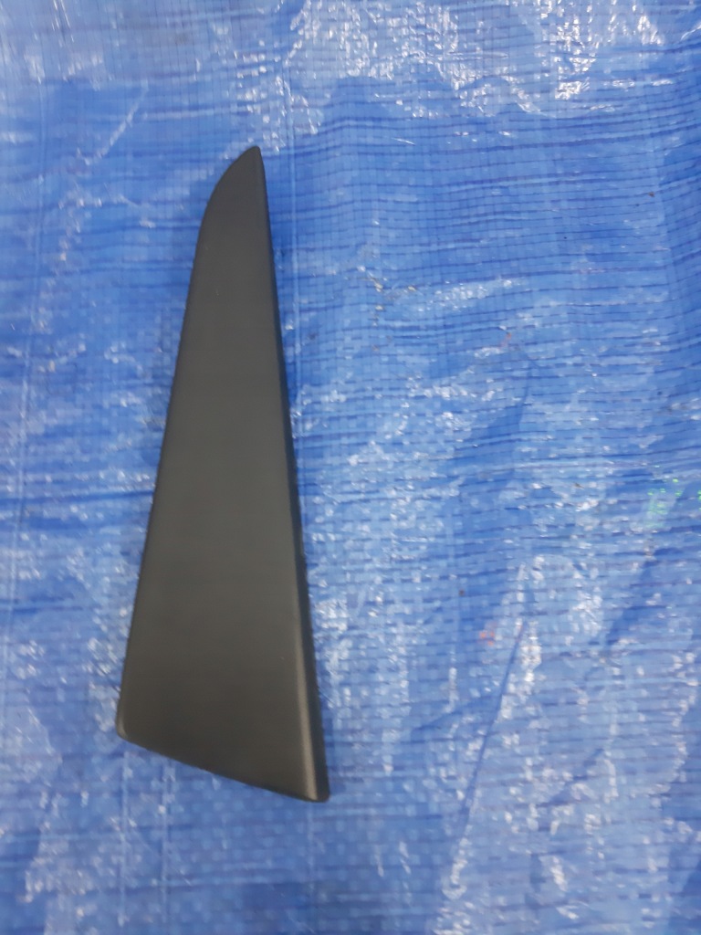 фото №1, Молдинг стекло левый задняя navara np300 alaskan 2,3dci