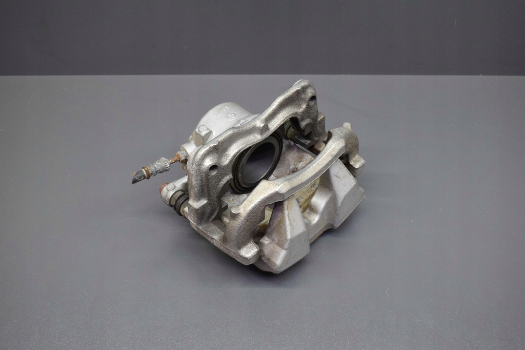 фото №6, Супорт притиск правий bmw x3 g01 5 g30 g31 z4 g26