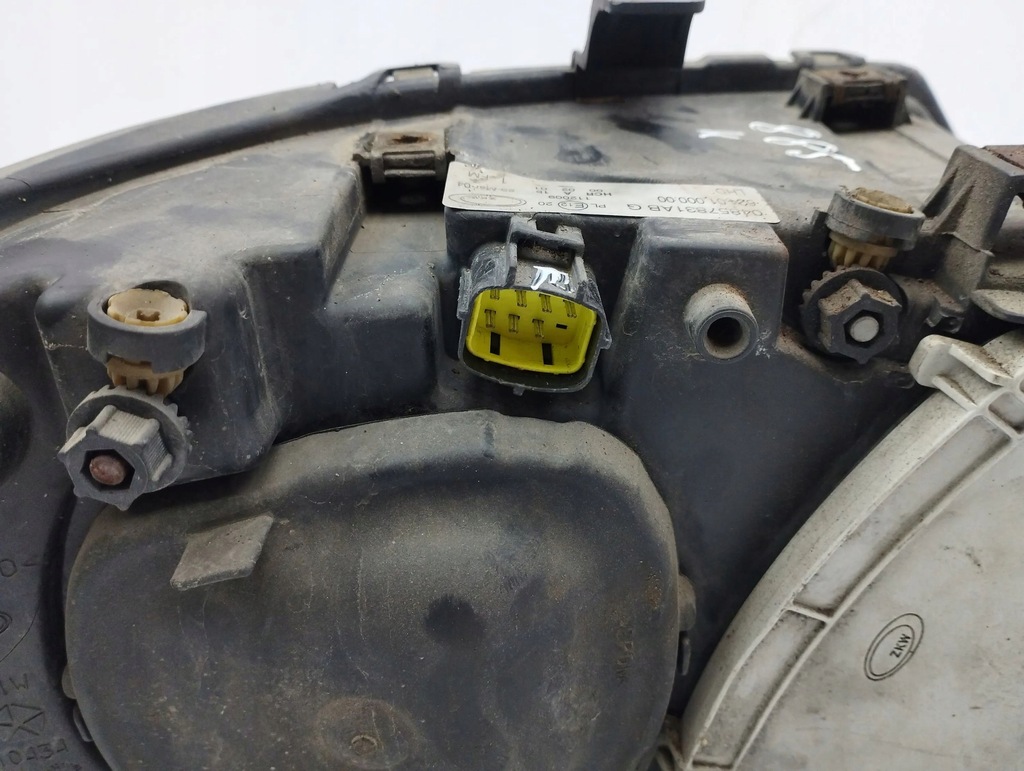 фото №14, Chrysler voyager 2006 ліва сторона лампа передня