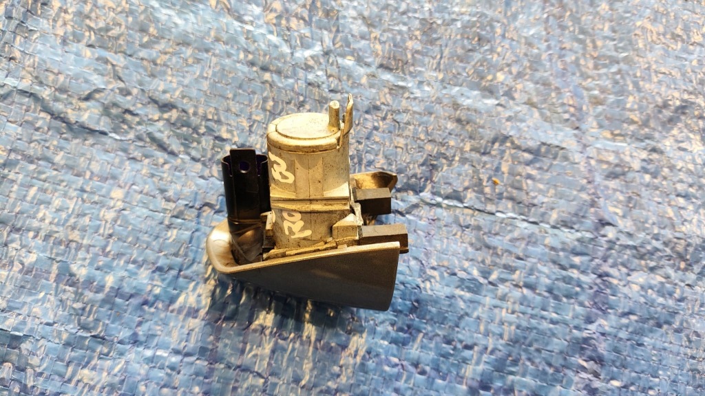 фото №2, Вкладка замка дверь левый перед защита заглушка mercedes w212 europa