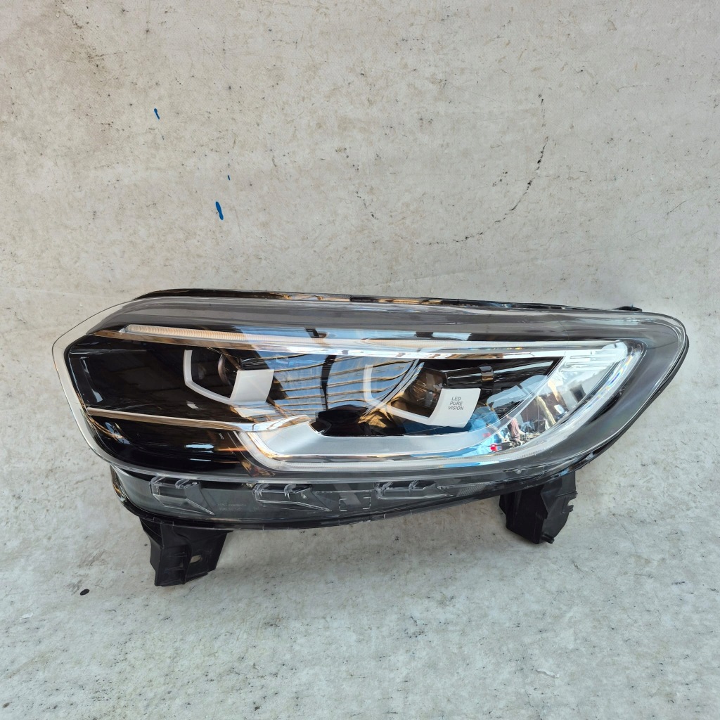 фото №1, Renault kadjar lift 18- лампа левая перед передняя full led 260608385r