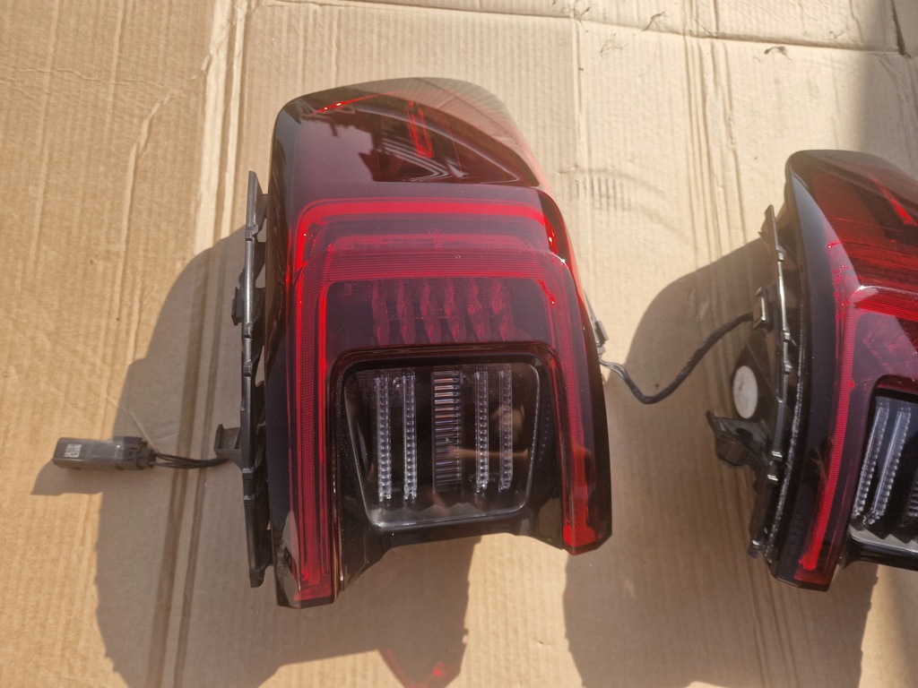 фото №10, Volvo polestar 2 ii ліва лампа задня задня led 31108940