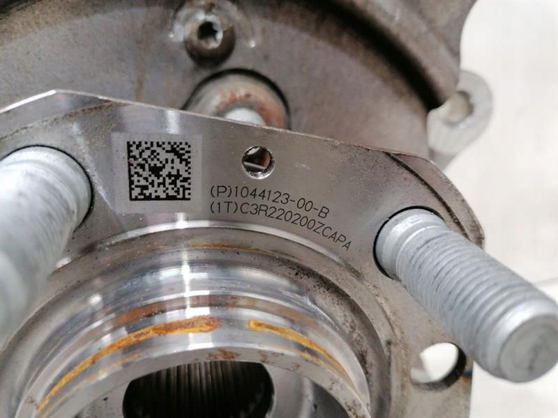 Ступиця задня ліва tesla 1044411 Ціна