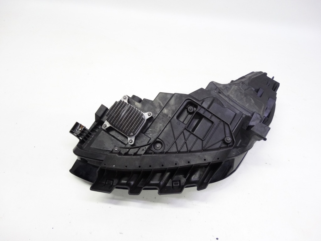 Купить Tesla model y 20- model 3 рестайлинг  20-23 фара правый  full led 1514953-00-c