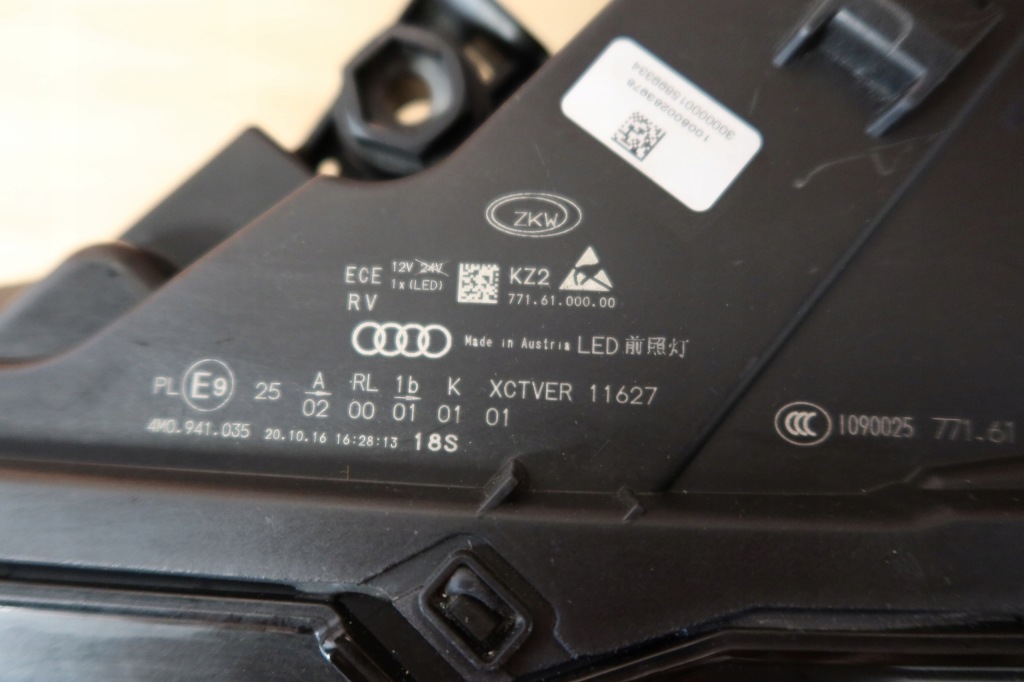 Audi q7 4m0 full led matrix 4m0941035 левая фара фары в Украине