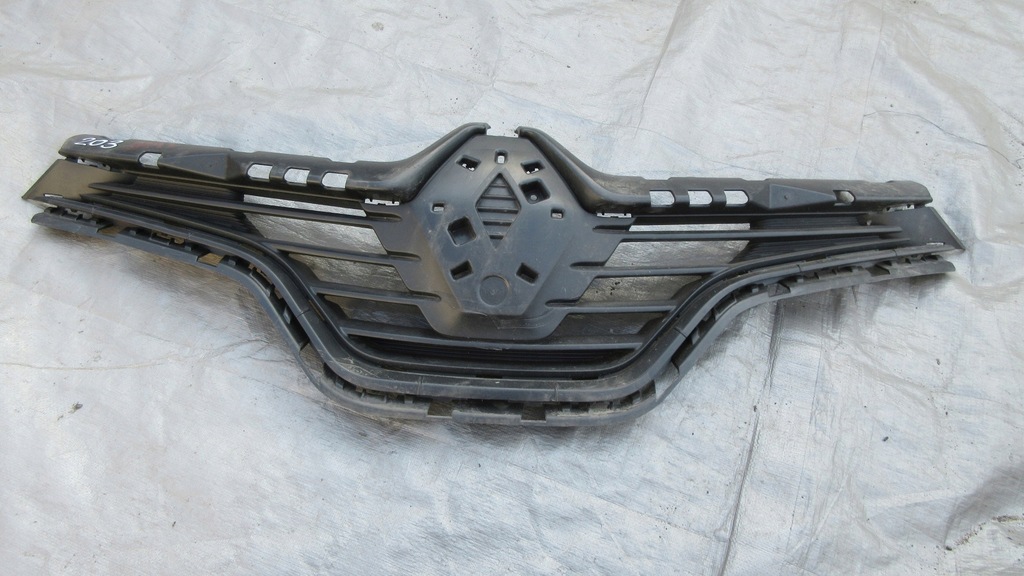 фото №1, Renault captur решітка радіатора решітка радіатора 623102335r // 1992