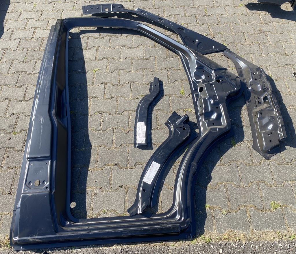 фото №1, Обшивка блок двигуна поріг правий перед mercedes sprinter w907 w910