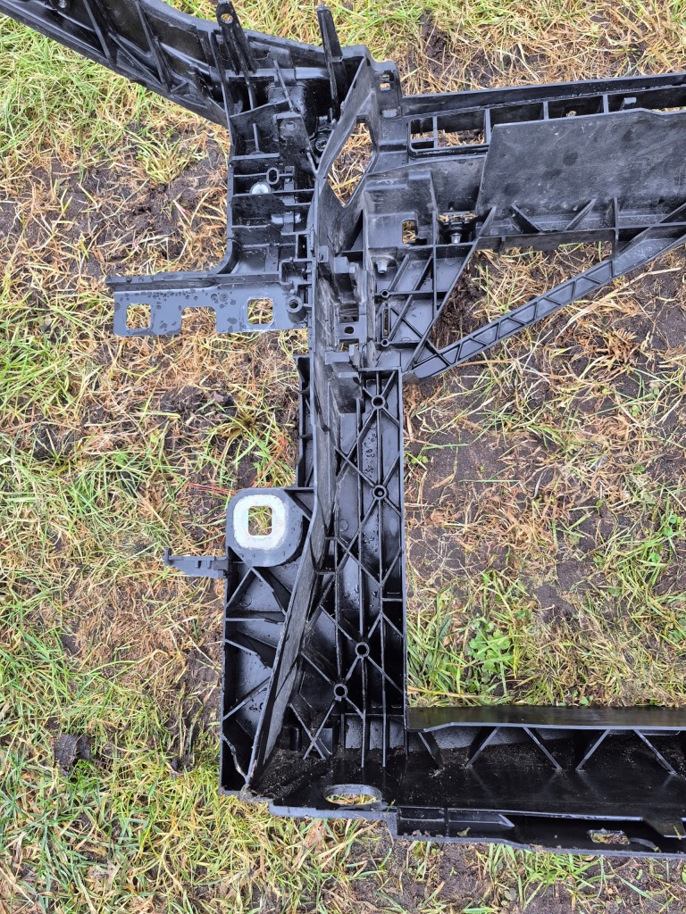 Ремінь передній підсилювач передній перед 8y0805588a audi a3 8y 2020- в Україні