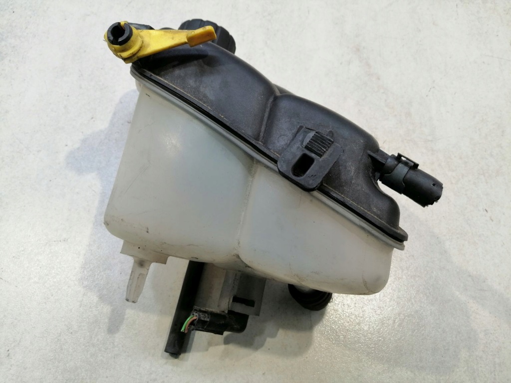 Бак розширювальний радіатора mercedes w168 1.4 Зі Шроту