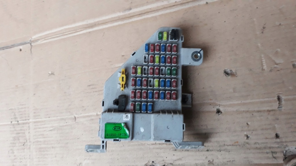 фото №1, Kia sportage ii 2.0 crdi коробка предохранителей модуль 91950-1f530