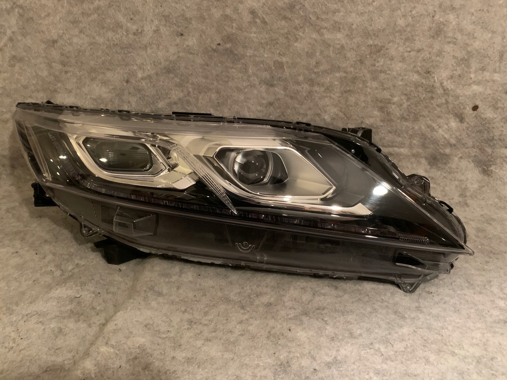 фото №1, Mitsubishi eclipse cross права лампа full led