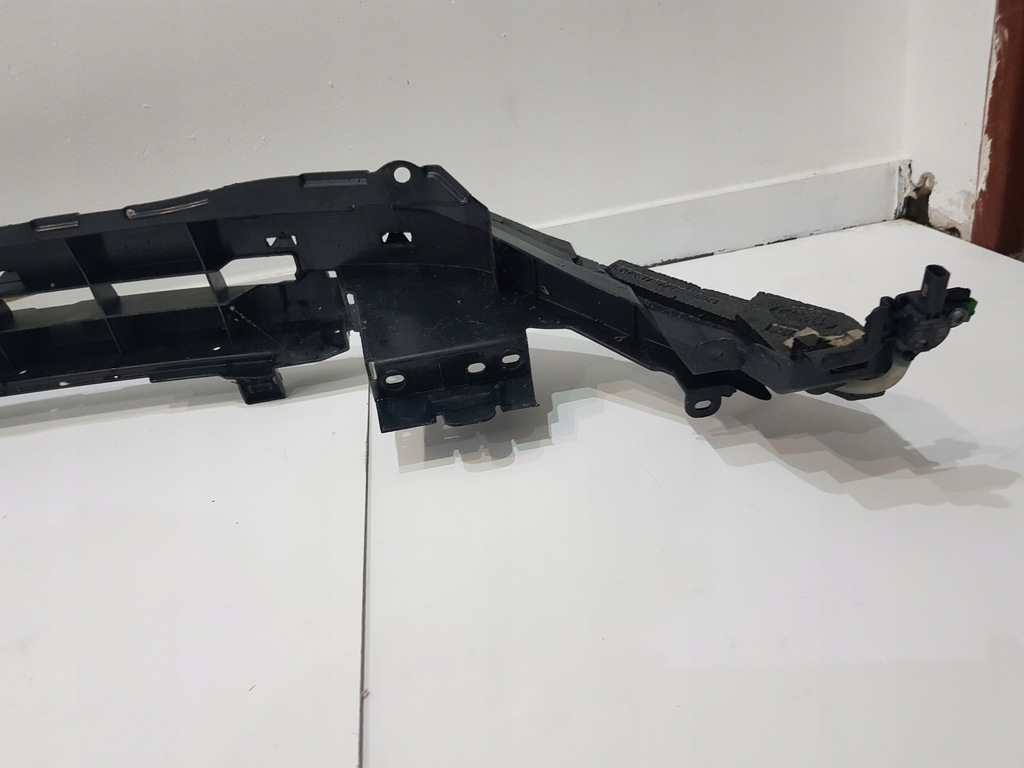 фото №7, Land rover discovery sport кронштейн бампера fk7217e778apia01