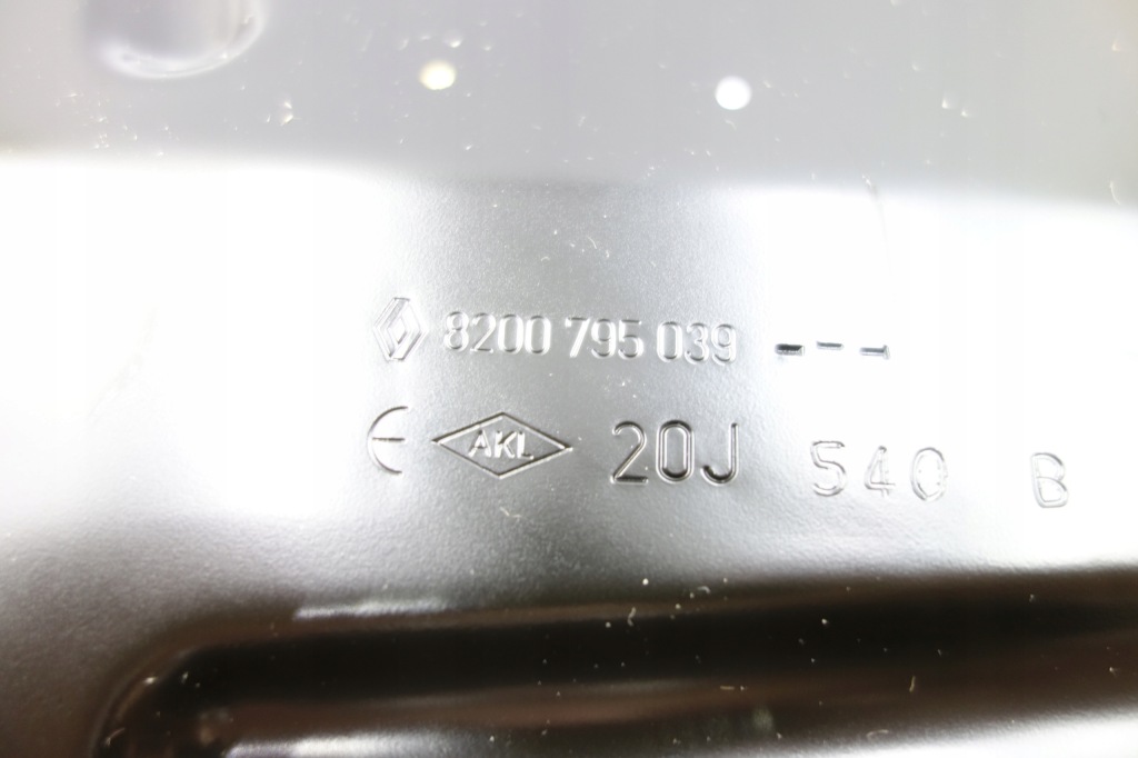 Оригинальный номер renault laguna 2 3 2.0dci поддон масляная Недорого