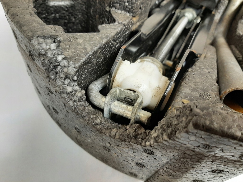 фото №10, Вкладыш багажника skoda octavia ii 1z0012115b