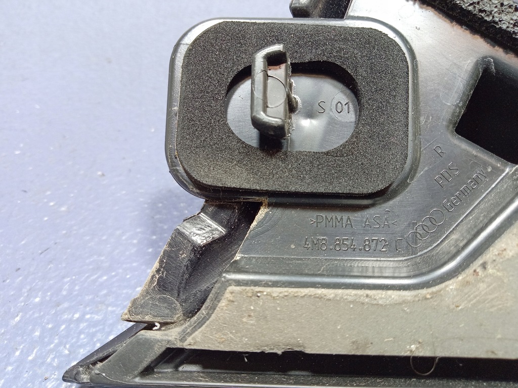 фото №4, Audi rsq8 q8 4m молдинг крышки задняя правая 4m8854872c