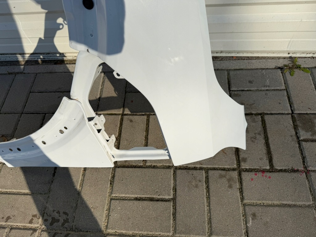 Крило ліве перед ліве передній audi e-tron 4ke європа Ціна