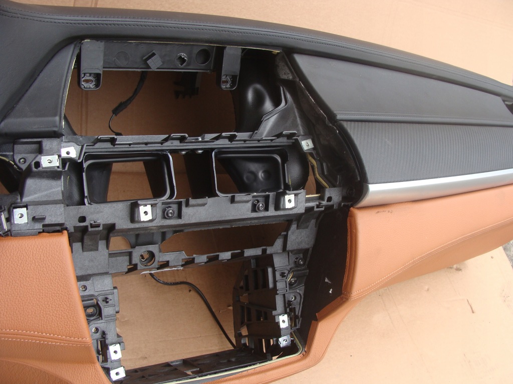 фото №6, Консоль панель приладів подушка безпеки ремені bmw x6 x5 e71 e70