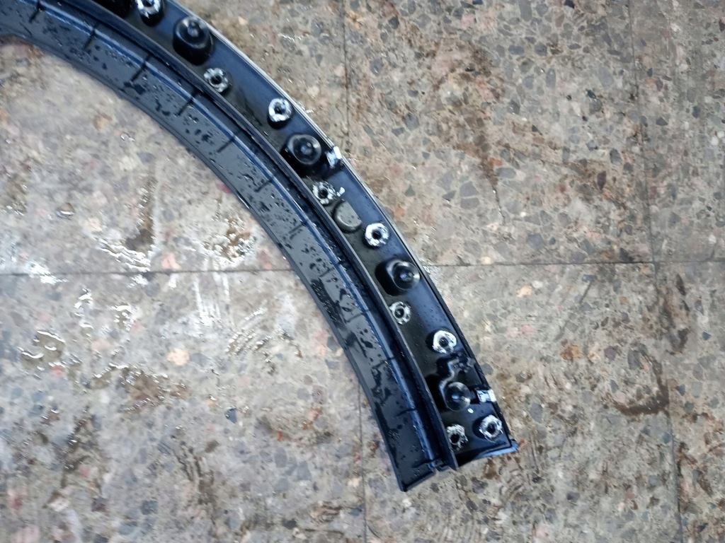 A9616660437 молдинг правый mercdes a691 Цена