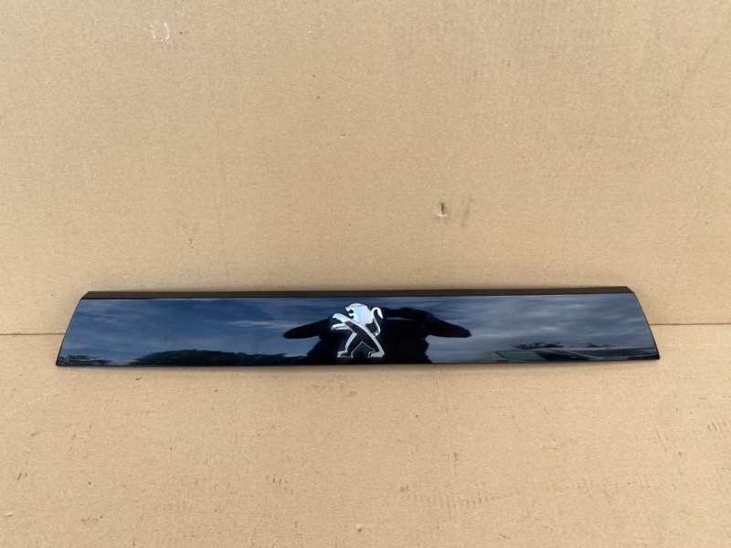 фото №1, Peugeot 508 ii молдинг накладка крышка багажника задняя