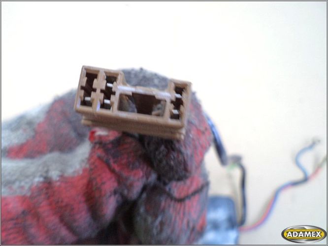 фото №5, Nissan sunny 2.0d 93r - моторчик люк